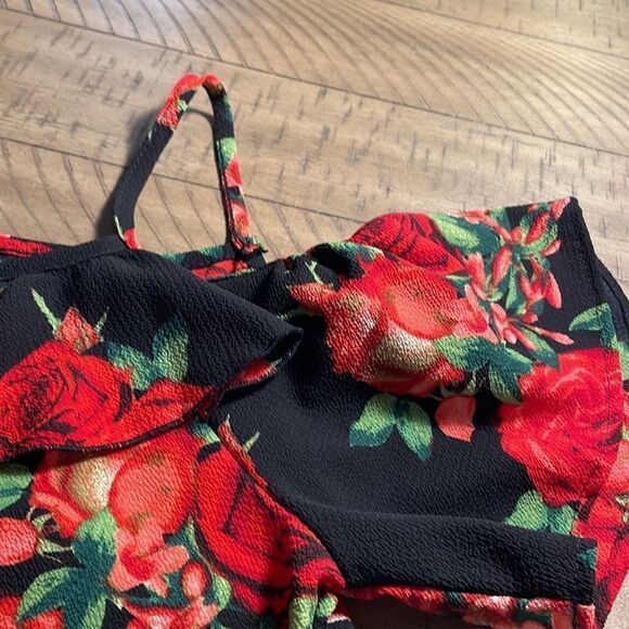 Romantic Summer Evening Rose Blouse with Sexy Off Shoulders. Pack for vacation - Picture 3 of 14